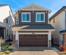 40 West Grove Link SW Calgary, AB T3H 6E3