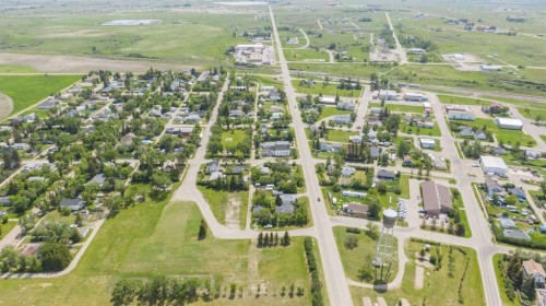 218 9 Avenue, Gleichen, AB 
