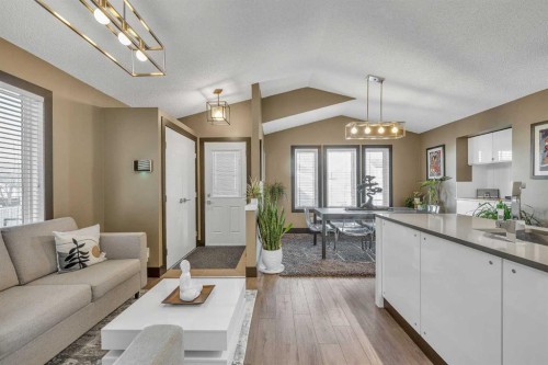 210 Copperstone Grove Se, Calgary, AB - Indoor