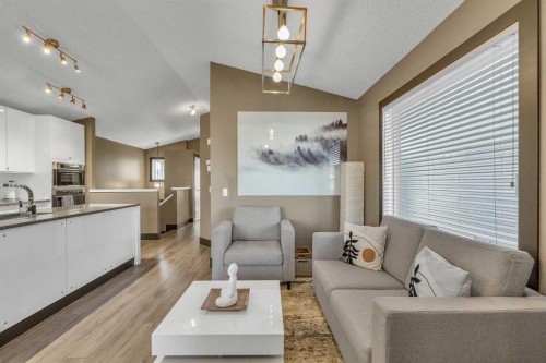 210 Copperstone Grove Se, Calgary, AB - Indoor Photo Showing Other Room