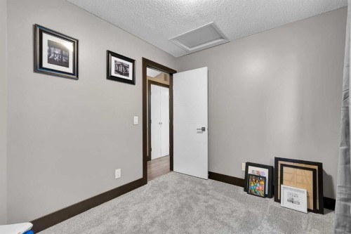 210 Copperstone Grove Se, Calgary, AB - Indoor Photo Showing Other Room
