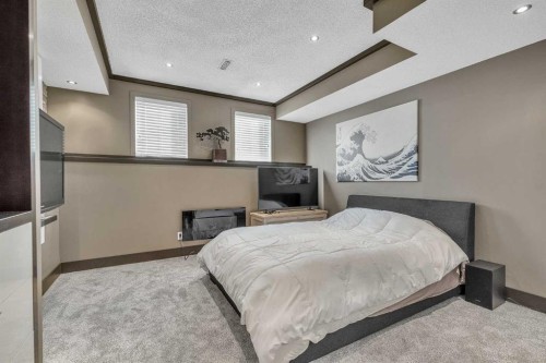 210 Copperstone Grove Se, Calgary, AB - Indoor Photo Showing Bedroom