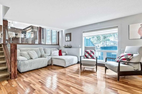 804 Varsity Estates Place Nw, Calgary, AB - Indoor Photo Showing Living Room