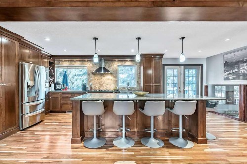 804 Varsity Estates Place Nw, Calgary, AB - Indoor Photo Showing Kitchen With Upgraded Kitchen