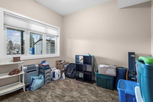 4504 70 Street Nw, Calgary, AB - Indoor