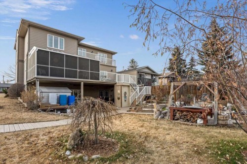 4504 70 Street Nw, Calgary, AB - Outdoor