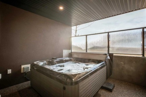 92 Crestridge View Sw, Calgary, AB - Indoor