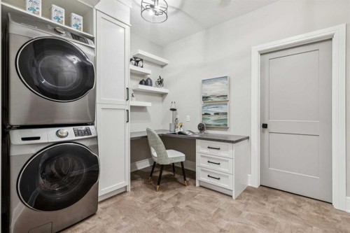 92 Crestridge View Sw, Calgary, AB - Indoor Photo Showing Laundry Room