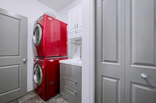 187 Sage Hill Green Nw, Calgary, AB - Indoor Photo Showing Laundry Room