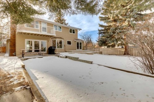 212 Oakside Circle Sw, Calgary, AB - Outdoor