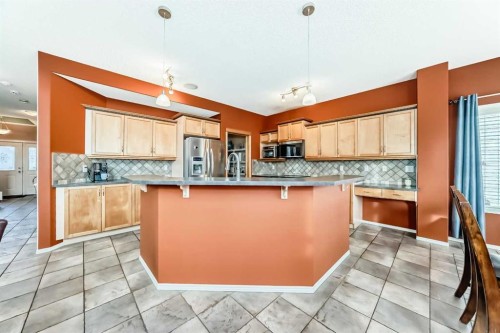158 Invermere Drive, Chestermere, AB - Indoor Photo Showing Kitchen