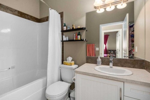 390 River Heights Crescent, Cochrane, AB - Indoor Photo Showing Bathroom