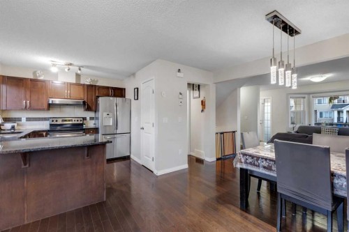 8370 Saddlebrook Drive Ne, Calgary, AB - Indoor Photo Showing Kitchen