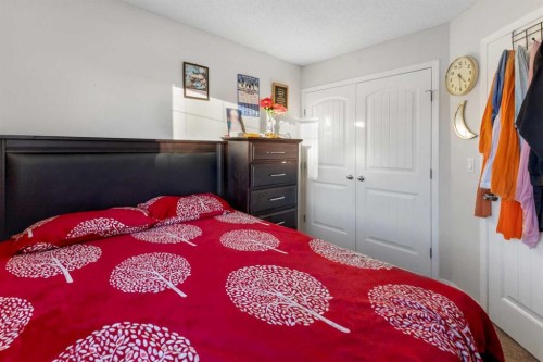 8370 Saddlebrook Drive Ne, Calgary, AB - Indoor Photo Showing Bedroom
