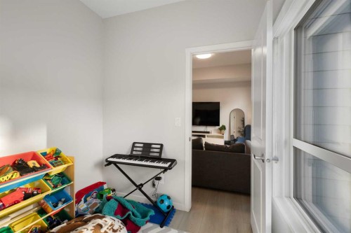 405-20295 Seton Way Se, Calgary, AB - Indoor