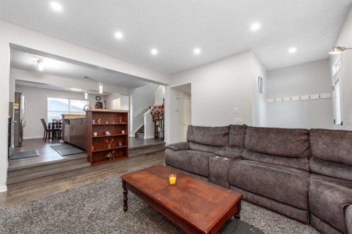 185 Skyview Ranch Drive Ne, Calgary, AB - Indoor Photo Showing Living Room