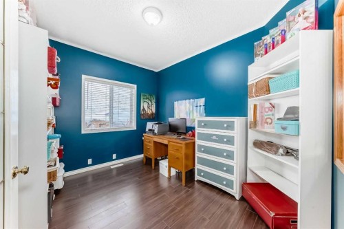 38 Mt Douglas Close Se, Calgary, AB - Indoor