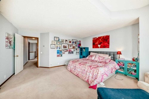 38 Mt Douglas Close Se, Calgary, AB - Indoor Photo Showing Bedroom