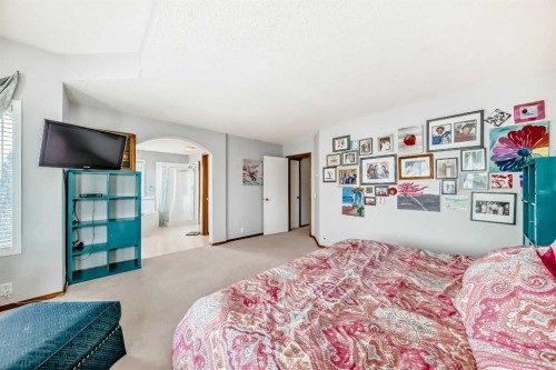 38 Mt Douglas Close Se, Calgary, AB - Indoor Photo Showing Bedroom