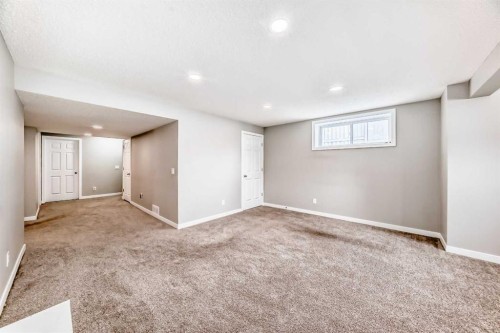 38 Mt Douglas Close Se, Calgary, AB - Indoor