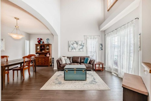 38 Mt Douglas Close Se, Calgary, AB - Indoor Photo Showing Living Room