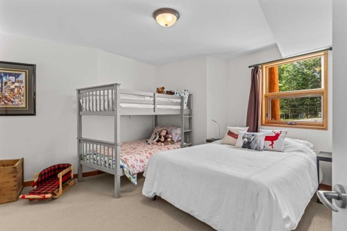 24 Blue Grouse Ridge, Canmore, AB - Indoor Photo Showing Bedroom