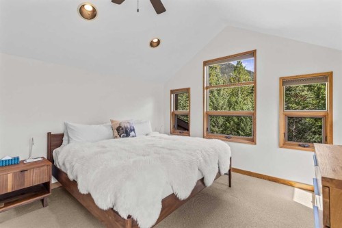 24 Blue Grouse Ridge, Canmore, AB - Indoor Photo Showing Bedroom