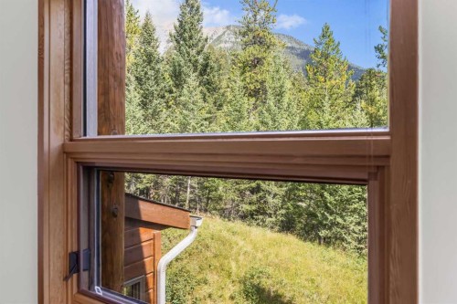 24 Blue Grouse Ridge, Canmore, AB - Indoor Photo Showing Other Room