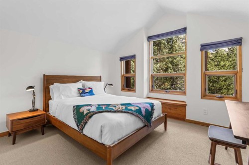 24 Blue Grouse Ridge, Canmore, AB - Indoor Photo Showing Bedroom
