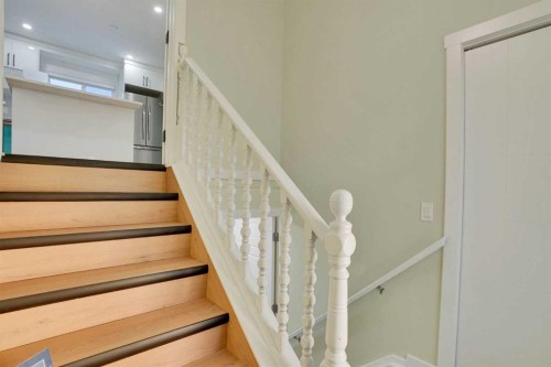 3908 49 Street Ne, Calgary, AB - Indoor Photo Showing Other Room