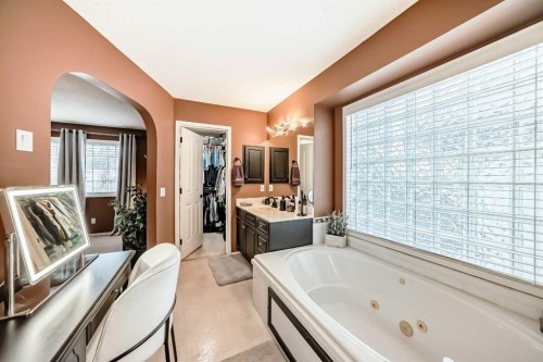 9834 Hidden Valley Drive Nw, Calgary, AB - Indoor Photo Showing Bathroom