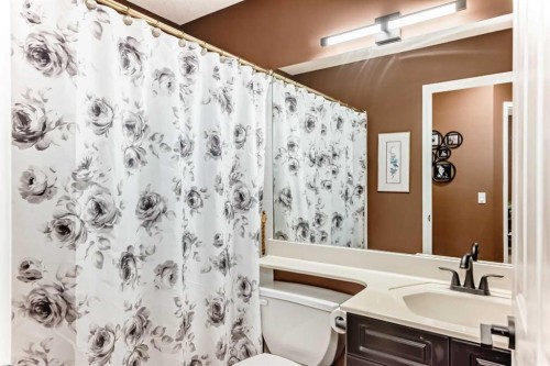 9834 Hidden Valley Drive Nw, Calgary, AB - Indoor Photo Showing Bathroom