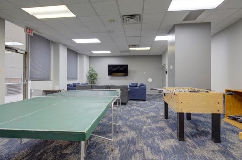 1406-683 10 Street Sw, Calgary, AB - Indoor