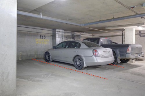 1406-683 10 Street Sw, Calgary, AB - Indoor Photo Showing Garage