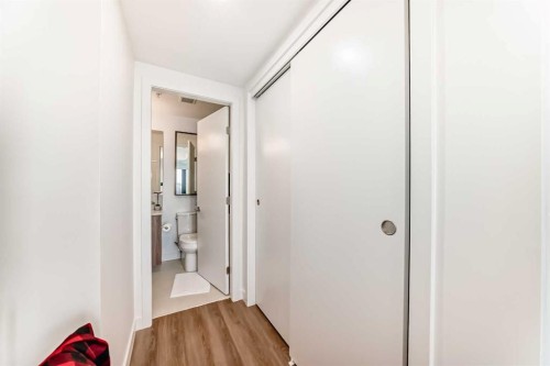 1313-730 2, Calgary, AB - Indoor