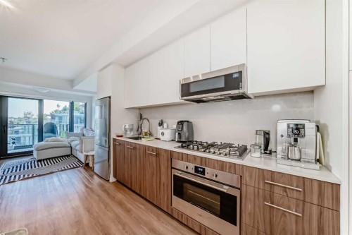 1313-730 2, Calgary, AB - Indoor Photo Showing Kitchen