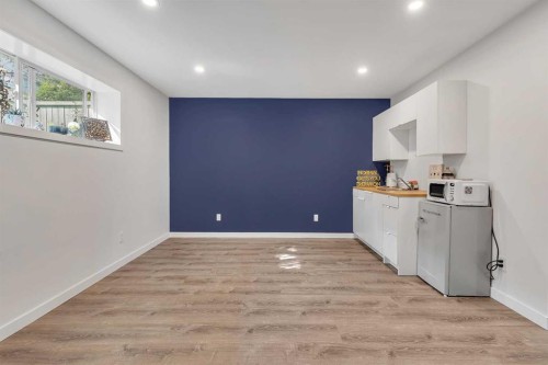 10913 Hidden Valley Drive Nw, Calgary, AB - Indoor