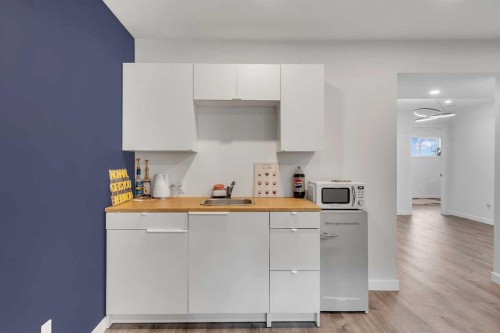10913 Hidden Valley Drive Nw, Calgary, AB - Indoor Photo Showing Kitchen