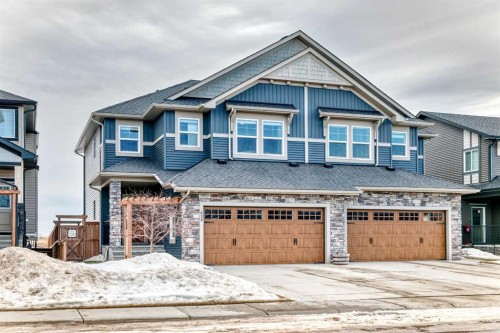 620 Edgefield Street, Strathmore, AB - Outdoor With Facade