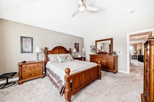 620 Edgefield Street, Strathmore, AB - Indoor Photo Showing Bedroom