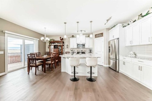 620 Edgefield Street, Strathmore, AB - Indoor