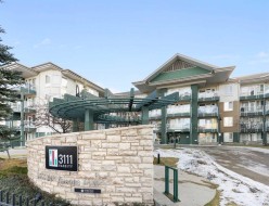 212-3111 34 Avenue NW Calgary, AB T2L 0Y2
