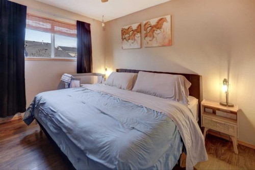 1421 Strathcona Way, Strathmore, AB - Indoor Photo Showing Bedroom