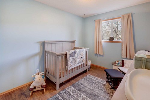 1421 Strathcona Way, Strathmore, AB - Indoor Photo Showing Bedroom