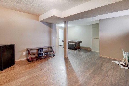 1421 Strathcona Way, Strathmore, AB - Indoor