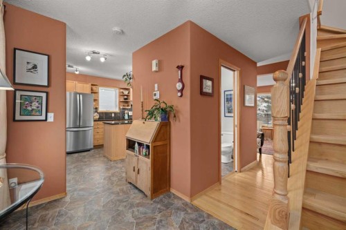 113 Sheep River Drive, Okotoks, AB - Indoor