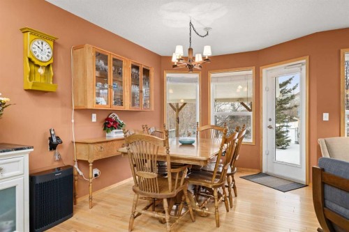 113 Sheep River Drive, Okotoks, AB - Indoor Photo Showing Dining Room