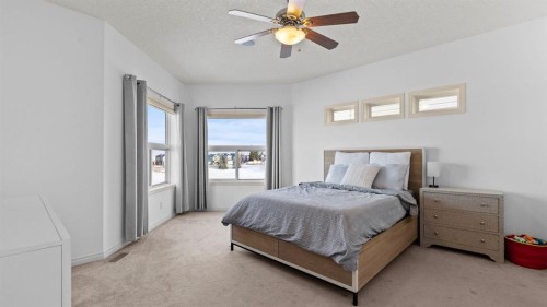 166 Bridlecrest Boulevard Sw, Calgary, AB - Indoor Photo Showing Bedroom