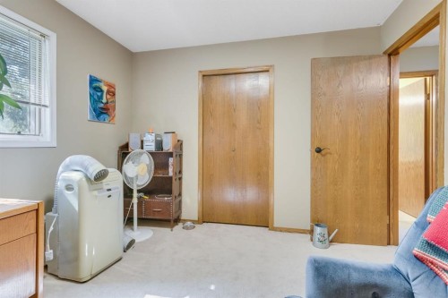 212 Mckerrell Way Se, Calgary, AB - Indoor