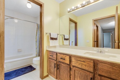 212 Mckerrell Way Se, Calgary, AB - Indoor Photo Showing Bathroom